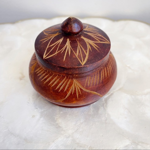 Vintage Hand Carved Small Wooden Bowls Lidded Boho Chic Hole Decor Vanity Decor - Picture 12 of 13